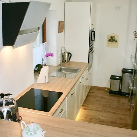 Apartment Albion